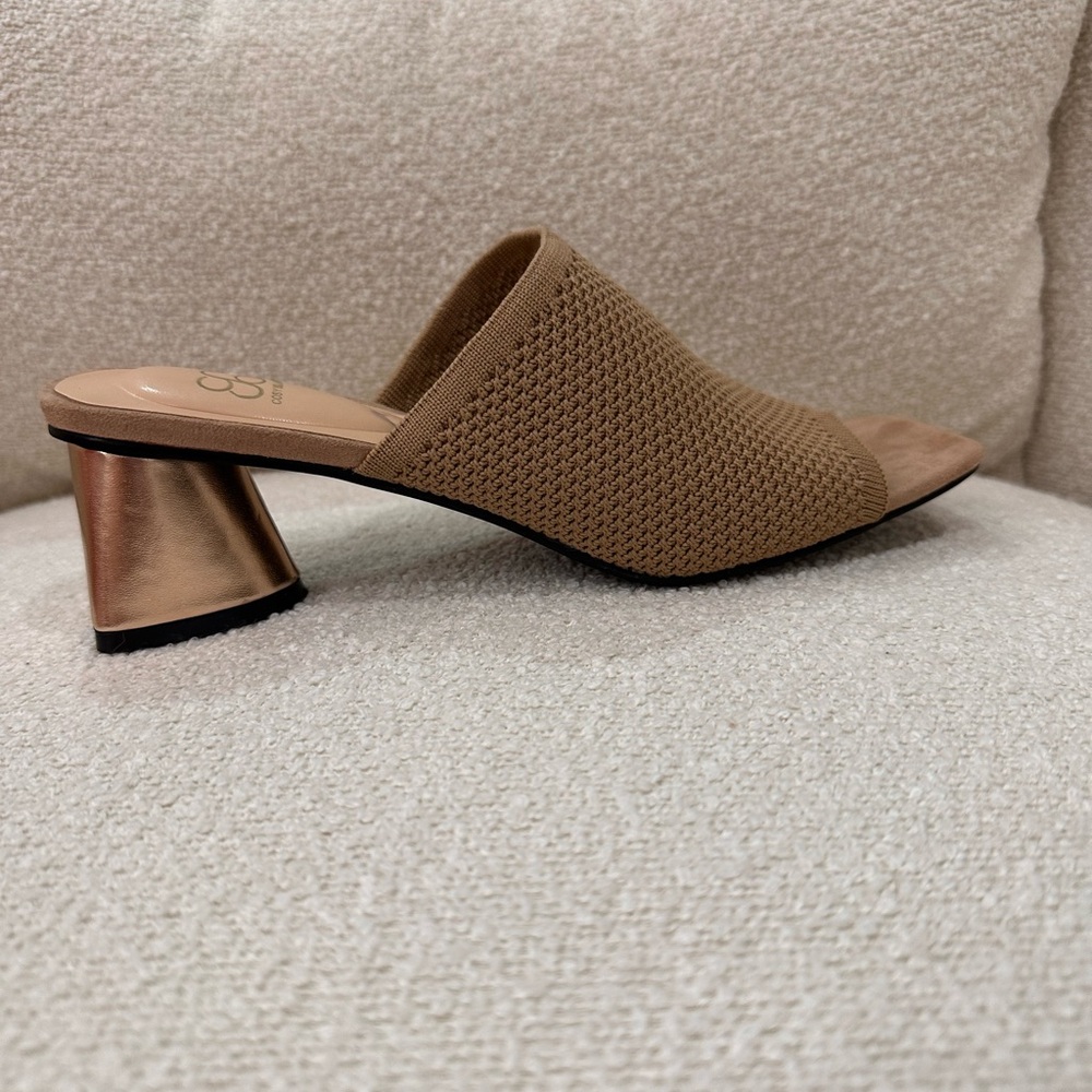 Chic Brown Knit Mules